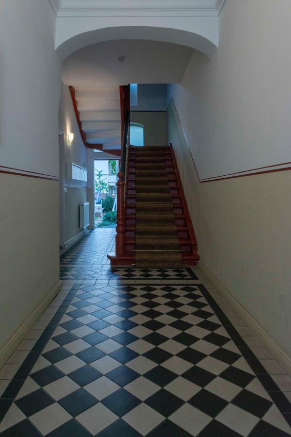 Studio Apartment Im Palais Fleur Blanche Potsdam Exterior photo